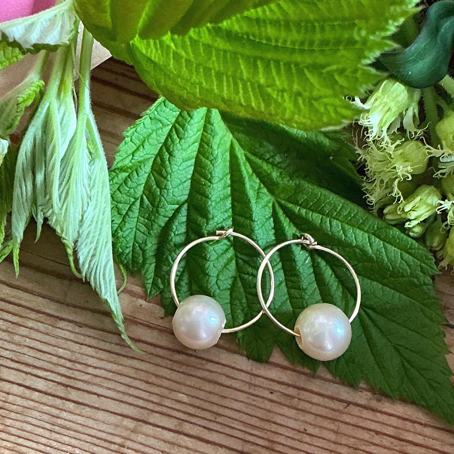 15mm Gold Filled 14K Hallmarked Hoops, Pink Floating Pearl