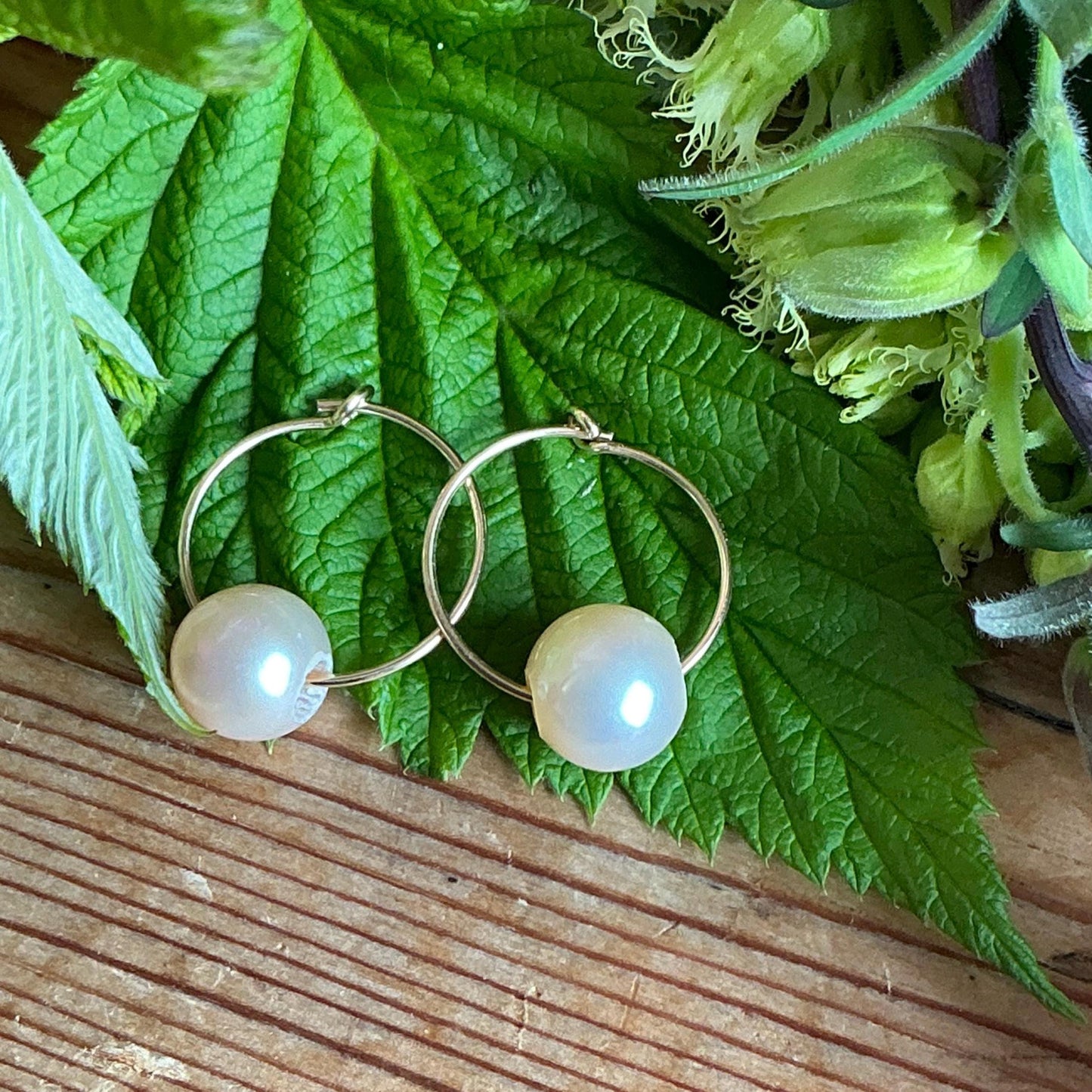 15mm Gold Filled 14K Hallmarked Hoops, Pink Floating Pearl