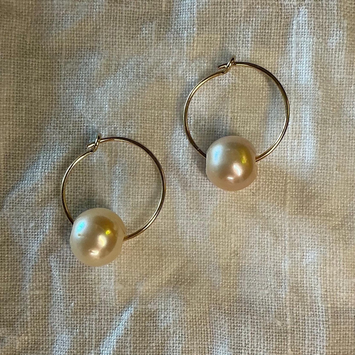 15mm Gold Filled 14K Hallmarked Hoops, Pink Floating Pearl