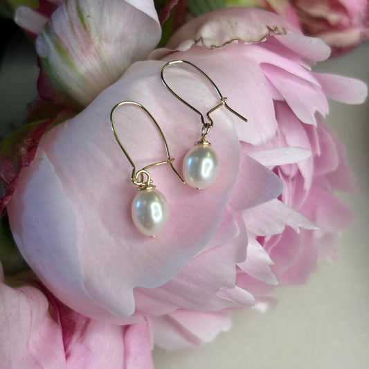 White Freshwater Pearl Earring, Gold Filled 14K Hallmarked