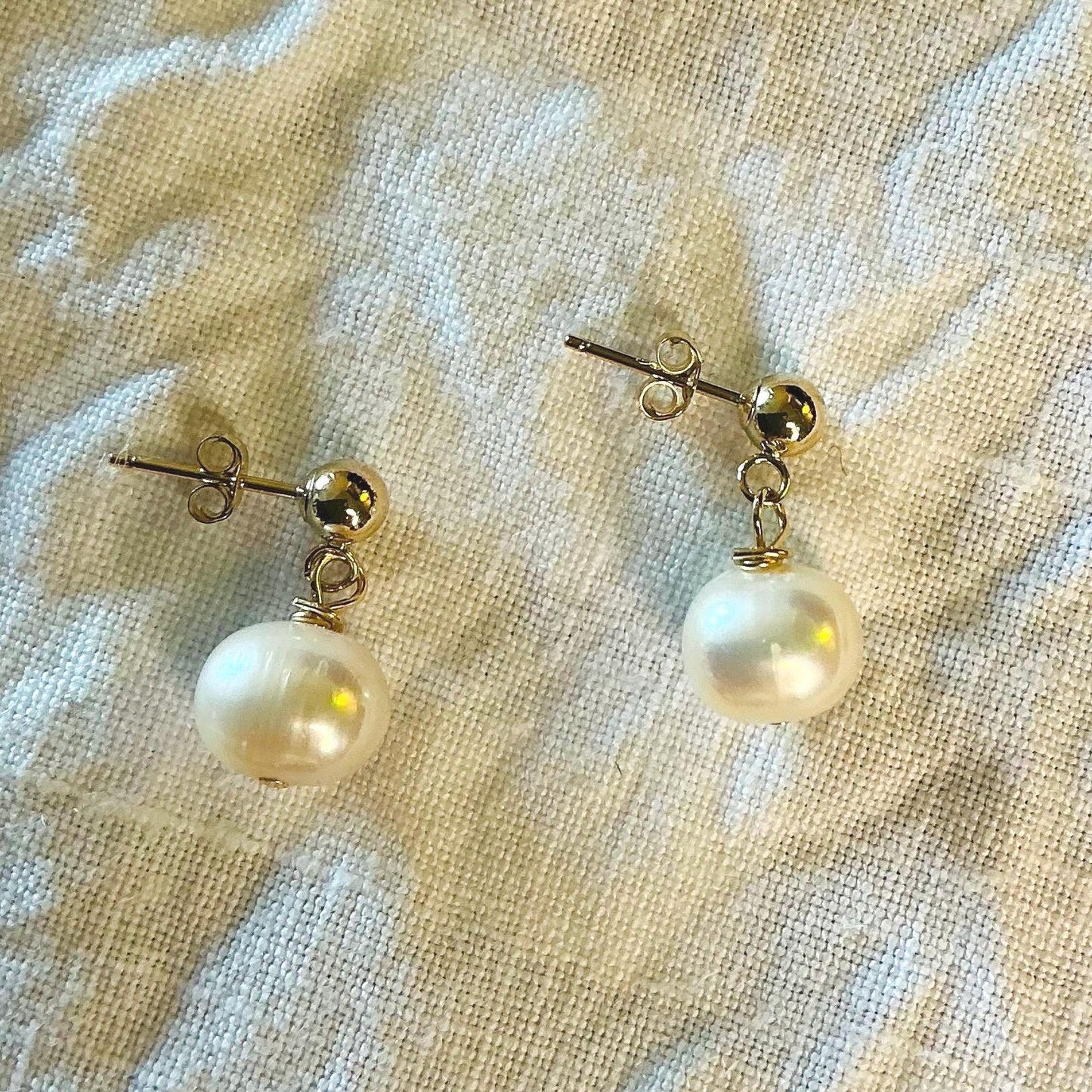14K Gold Filled Hallmarked Stud Freshwater Pearl Earrings