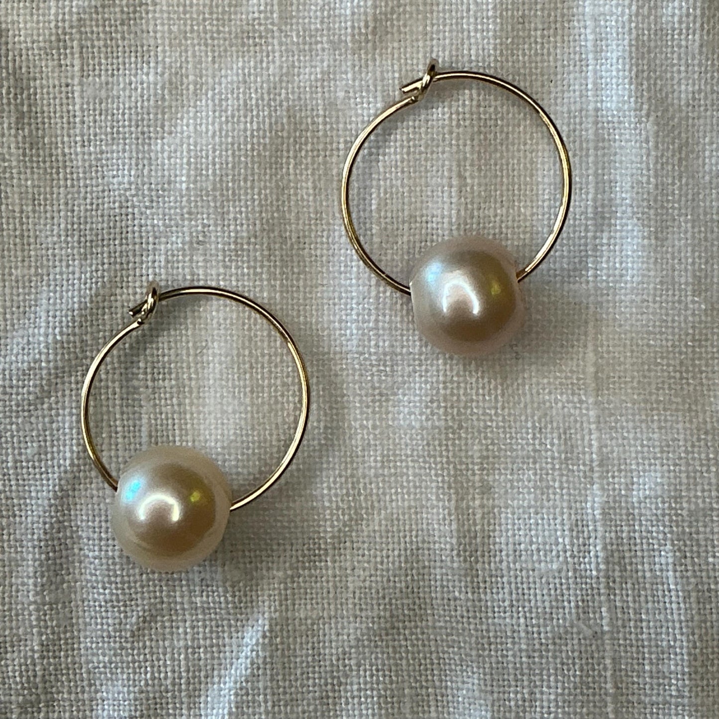 15mm Gold Filled 14K Hallmarked Hoops, Pink Floating Pearl